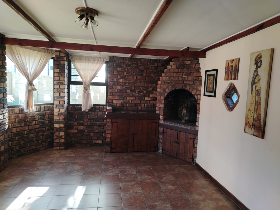 4 Bedroom Property for Sale in Amalinda Eastern Cape